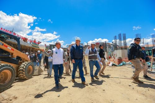 Presidente José Jerí inspeccionó los avances de obra  del Instituto Superior Pedagógico Público en el distrito de Independencia, Huaraz