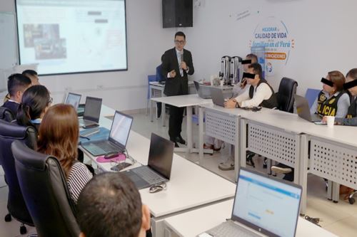 Osiptel capacita a investigadores de la PNP sobre módulo que vincula líneas y equipos móviles a delitos. Foto: ANDINA/Difusión