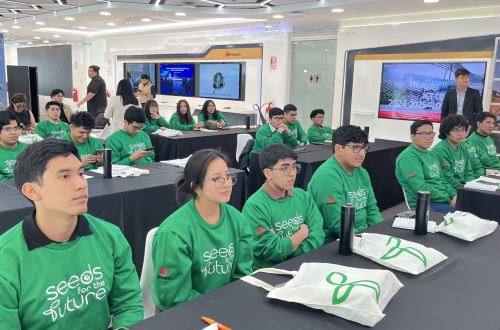 Estudiantes universitarios entran en la fase final del programa “Semillas para el Futuro 2025”