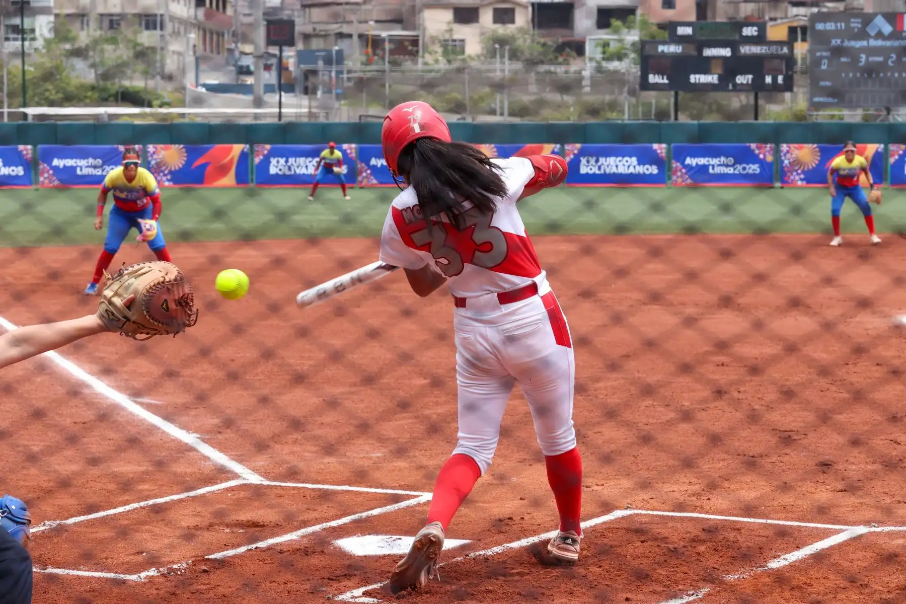 Encuentro de sóftbol femenino disputado entre las selecciones de Perú y Venezuela en el marco de los Juegos Bolivarianos Ayacucho Lima 2025.

Foto:ANDINA / Juan Carlos Guzmán Negrini