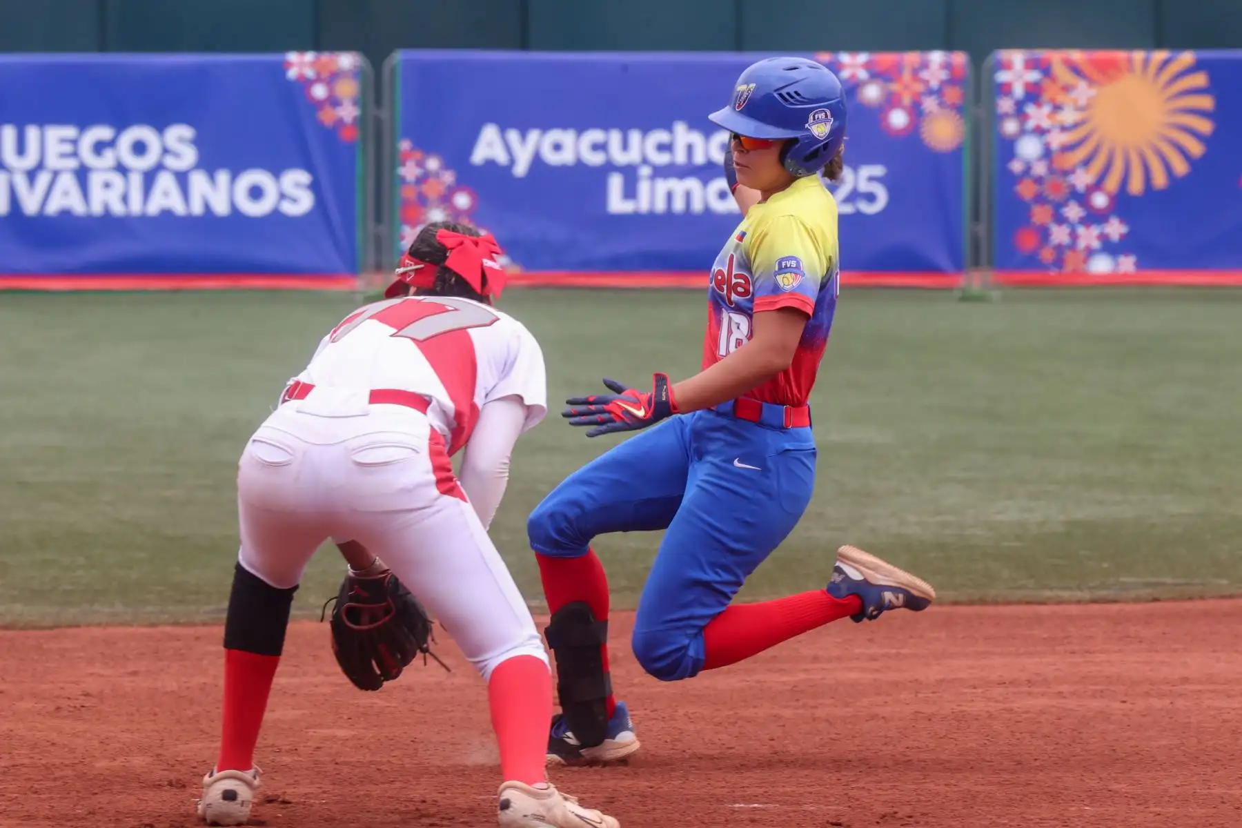 Encuentro de sóftbol femenino disputado entre las selecciones de Perú y Venezuela en el marco de los Juegos Bolivarianos Ayacucho Lima 2025.

Foto:ANDINA / Juan Carlos Guzmán Negrini