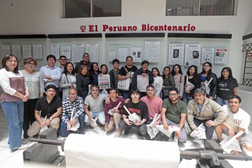 El Peruano recibe a estudiantes de la ENA para conocer valioso acervo documental