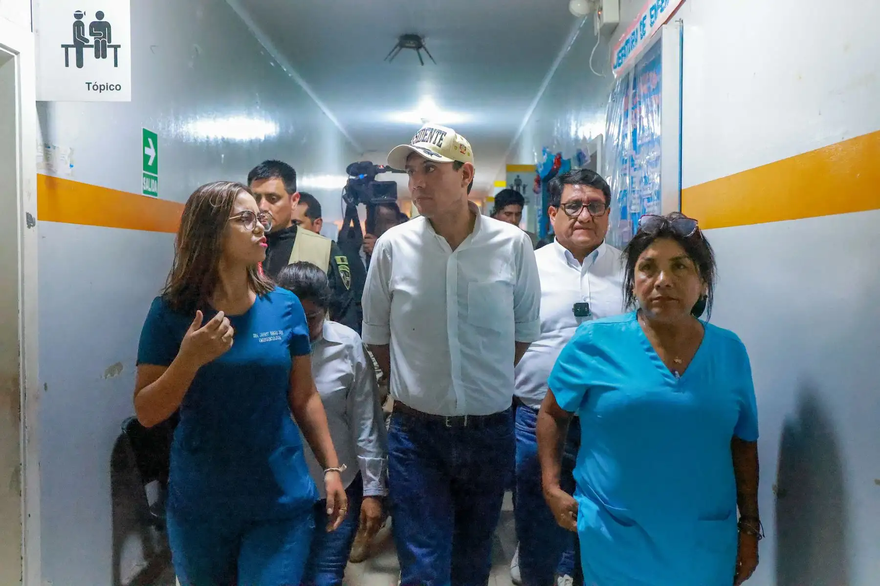 El presidente José Jerí inspeccionó las instalaciones del Hospital Regional José Alfredo Mendoza Olavarría, en Tumbes. Foto: Presidencia