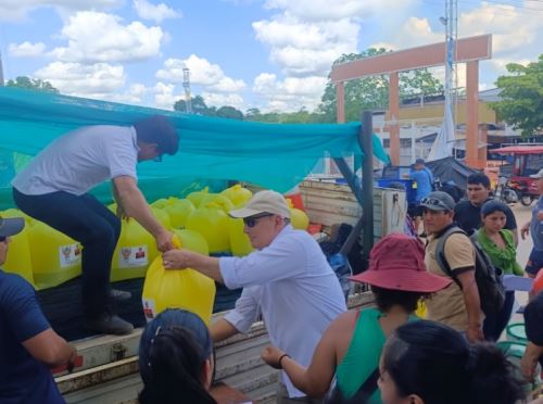 Ucayali: IIAP entrega 51 millares de alevinos de paco a productores de Irazola y Neshuyai