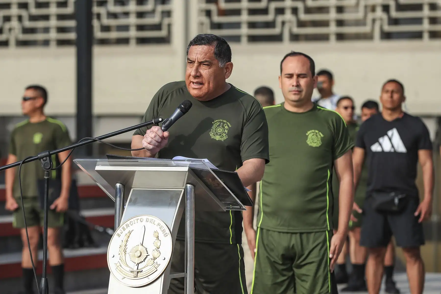 EL presidente de la república, José Jerí, participó en la carrera de confraternidad 4K por el Día del Ejército del Perú, donde se vivió una jornada de honor, disciplina y espíritu deportivo junto con los comandantes generales y personal militar, en el marco de las celebraciones institucionales Foto: ANDINA/Prensa Presidencia