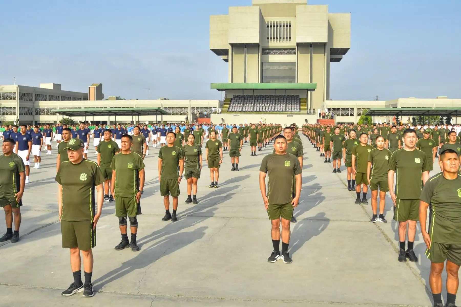 Presidente de la república encabezó el evento deportivo en el Cuartel General del Ejército, con la participación de los altos mandos de las Fuerzas Armadas. Foto: ANDINA/ Prensa Presidencia