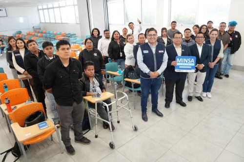 Editora Perú capacitó a comunicadores de Lima Este en uso estratégico de la IA