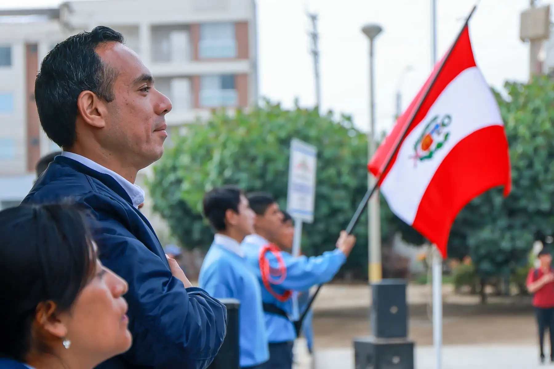 Presidente José Jerí participa del izamiento del Pabellón Nacional y entonación del Himno Nacional en la IE Emblemática José Buenaventura Sepúlveda, en Cañete. Foto: ANDINA/Prensa Presidencia