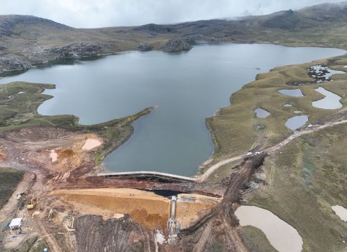 El distrito de Usquil, ubicado en la provincia de Otuzco, en la sierra de La Libertad, contará con más de 2.5 millones de metros cúbicos de agua para riego gracias a la construcción de dos nuevas qochas que se encuentran en su etapa final. ANDINA/Difusión