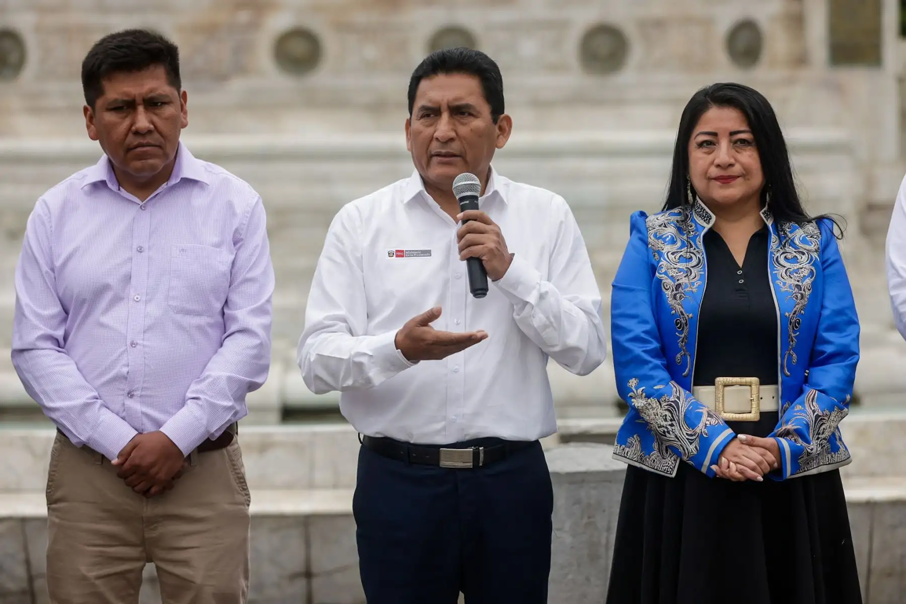 El Ministerio de la Producción presentó oficialmente Perú Produce Expo Puno – Lima 2026, en una ceremonia encabezada por el ministro César Quispe Luján y que contó con la participación de la ministra de Economía, Denisse Miralles. La expo reunirá a más de 100 MYPE puneñas del 22 al 25 de enero en el Parque de la Exposición, fortalecidas con capacitaciones especializadas y acompañadas de presentaciones artísticas que resaltarán la riqueza cultural de la región. Foto: ANDINA/Luis Iparraguirre