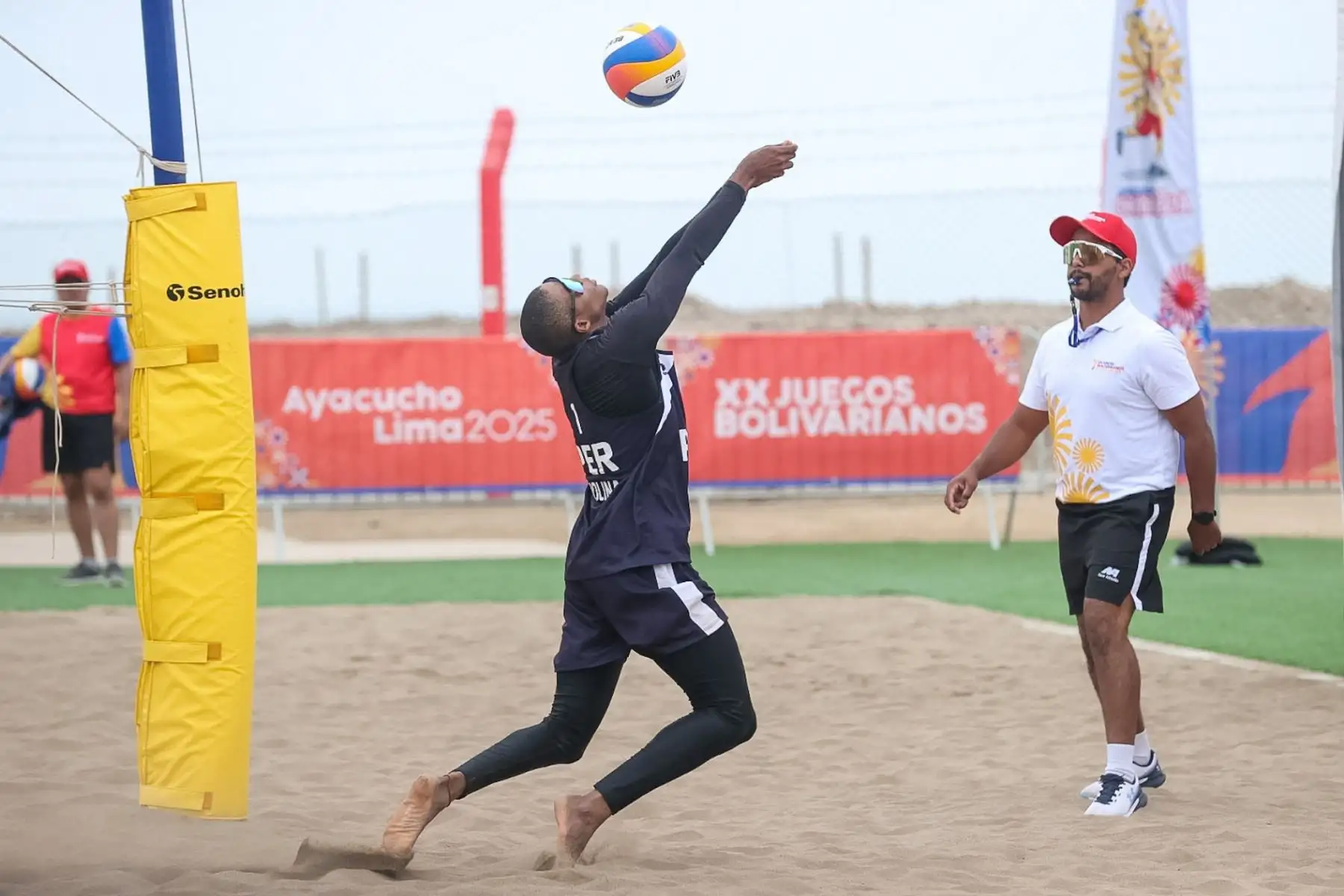 Selección peruana de vóley playa masculina se enfrenta Colombia en los Juegos Bolivarianos 2025.  Foto: ANDINA/Juan Carlos Guzmán