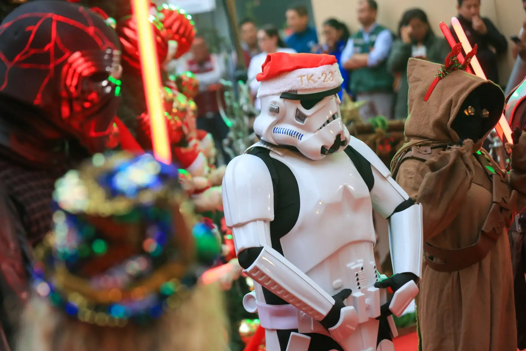 El Instituto Nacional de Salud del Niño - San Borja realizó el encendido del Árbol Navideño 2025 en el marco de la campaña "Navidad Tiempo de Sanar: con vocación y esperanza", con una masiva participación de sus pacientes y padres de familia. Foto: ANDINA/Ricardo Cuba
