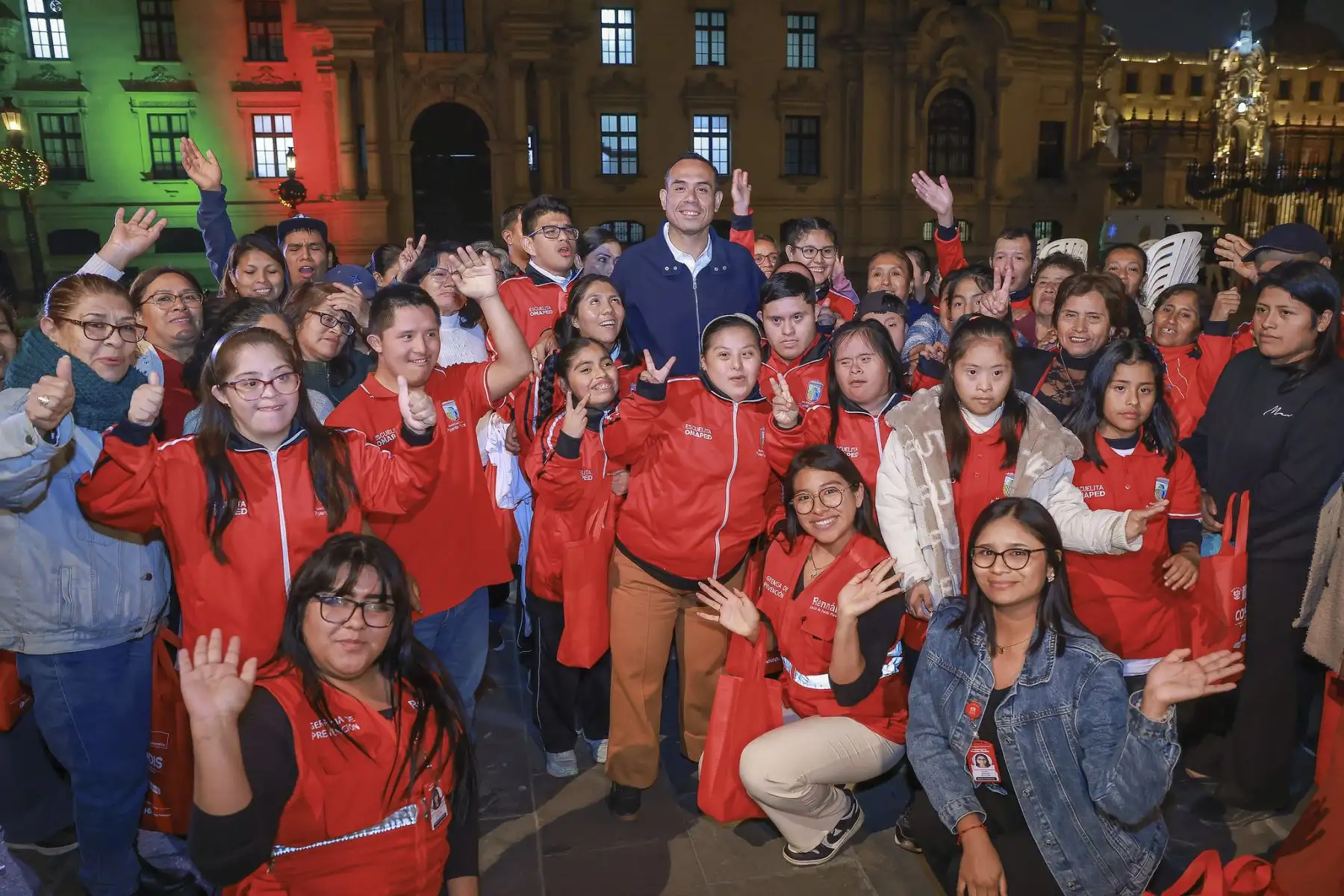 El presidente de la República, José Jerí, junto a ministros de Estado y beneficiarios del Conadis, participaron en una actividad oficial en Palacio de Gobierno denominada “Magia de inclusión - Transformando vidas y uniendo corazones", el jueves 4 de diciembre de 2025, conmemorando el Día de la Persona con Discapacidad. Foto: ANDINA/Presidencia