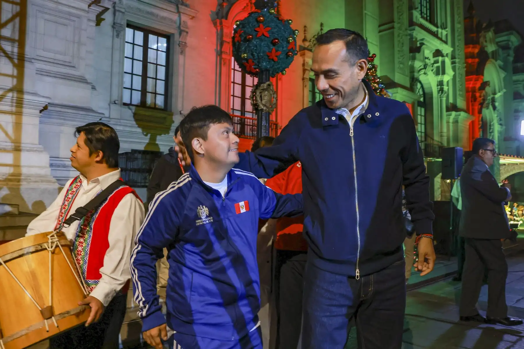 El presidente de la República, José Jerí, junto a ministros de Estado y beneficiarios del Conadis, participaron en una actividad oficial en Palacio de Gobierno denominada “Magia de inclusión - Transformando vidas y uniendo corazones", el jueves 4 de diciembre de 2025, conmemorando el Día de la Persona con Discapacidad. Foto: ANDINA/Presidencia
