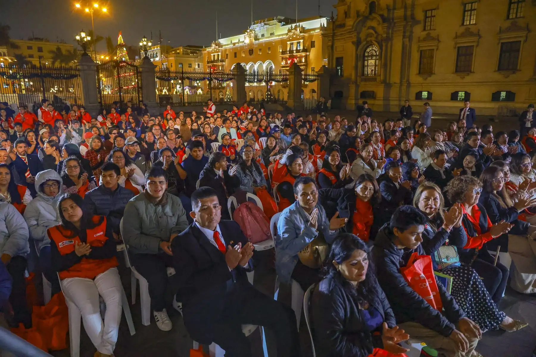 El presidente de la República, José Jerí, junto a ministros de Estado y beneficiarios del Conadis, participaron en una actividad oficial en Palacio de Gobierno denominada “Magia de inclusión - Transformando vidas y uniendo corazones", el jueves 4 de diciembre de 2025, conmemorando el Día de la Persona con Discapacidad. Foto: ANDINA/Presidencia