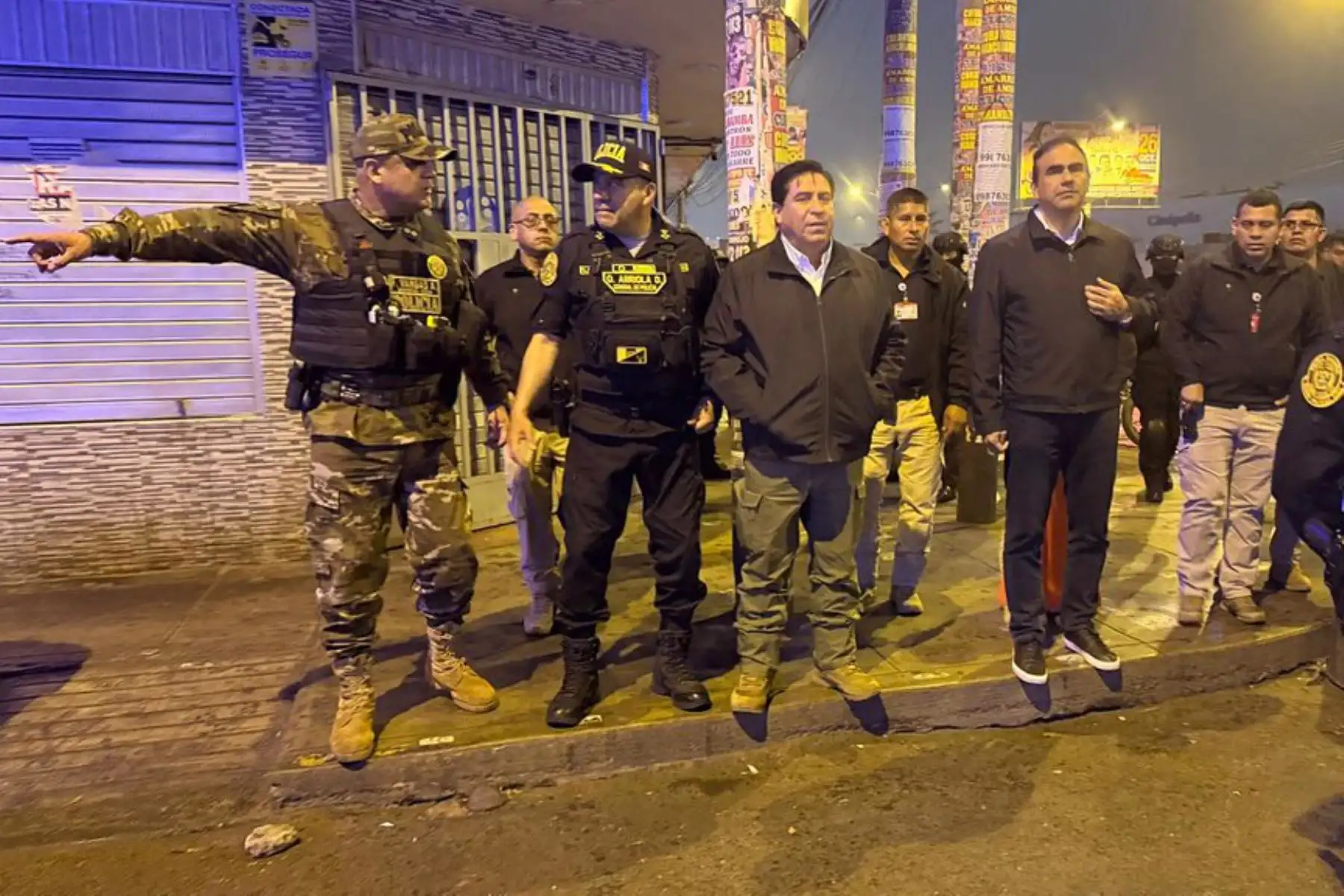 Ministro del Interior, Vicente Tiburcio supervisa control policial en la zona norte de Lima , en el marco del estado de emergencia. Foto: ANDINA/Difusión