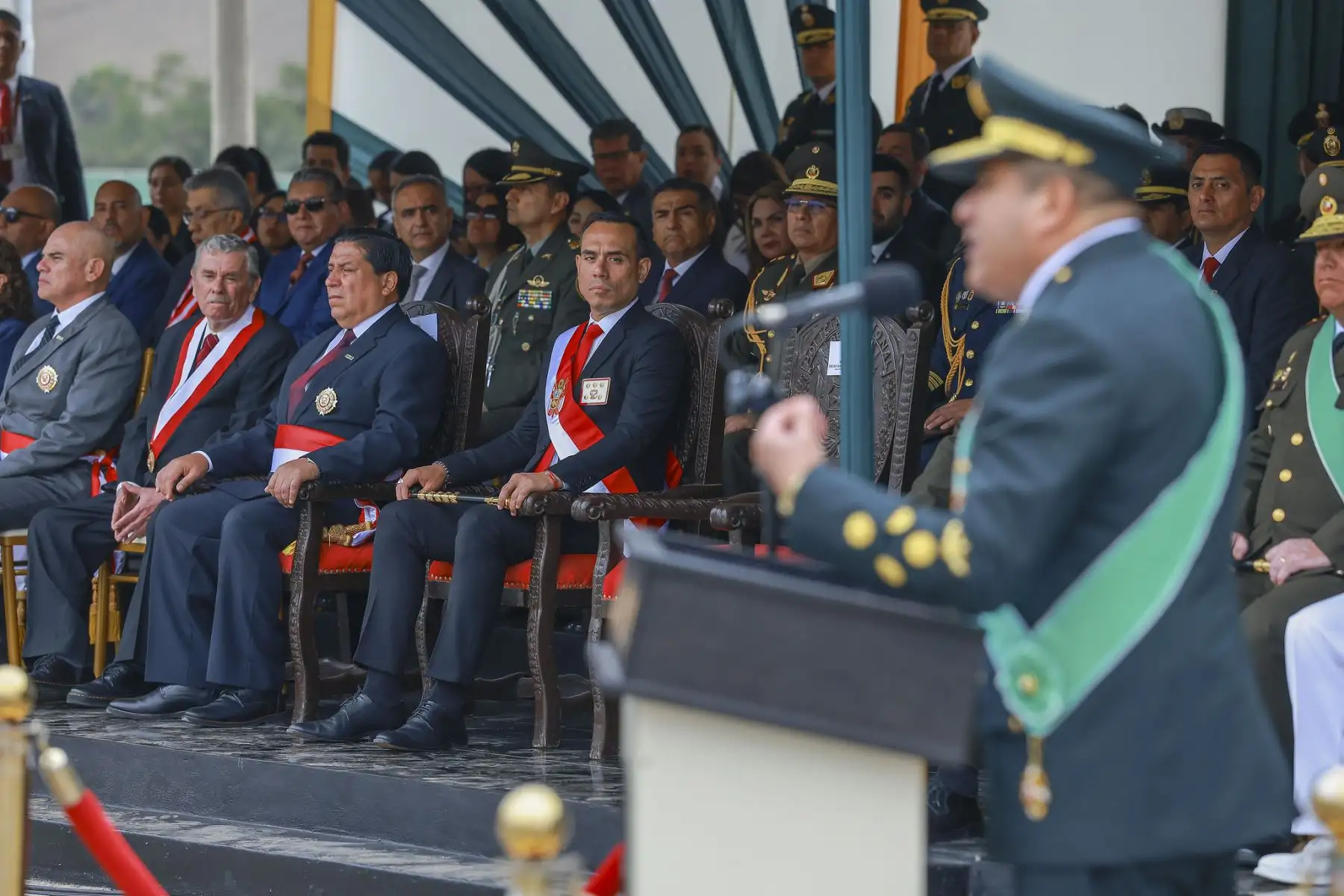 Presidente José Jerí lidera la ceremonia por el 37° aniversario de la creación de la Policía Nacional del Perú (PNP).
Esta actividad se desarrolla en la Escuela Nacional de Formación Profesional Policial, Alipio Ponce Vásquez, ubicada en el distrito de Puente Piedra.
Foto: ANDINA/Prensa Presidencia
