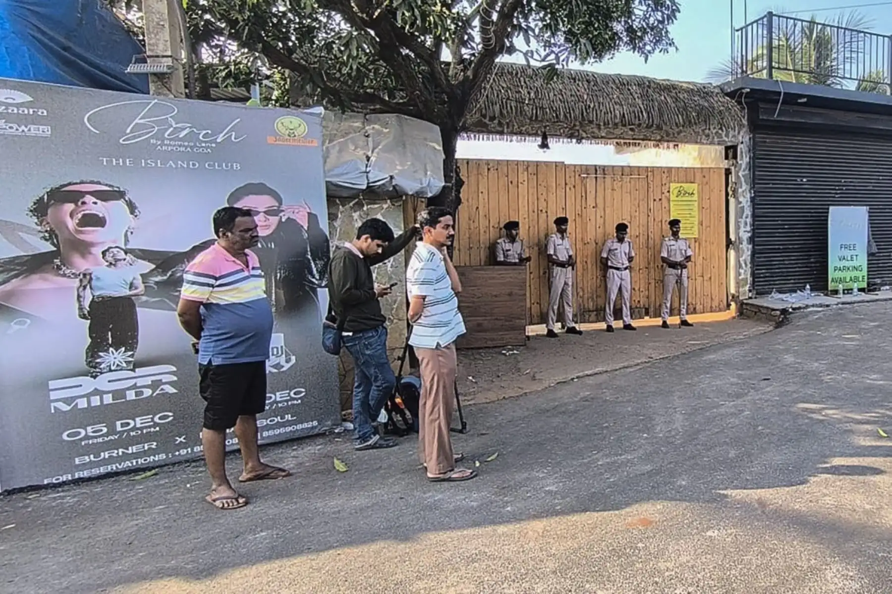 Por su parte, el primer ministro indio, Narendra Modi, expresó sus condolencias a los familiares de los fallecidos. "Espero que los heridos se recuperen lo antes posible", añadió en su cuenta de la red social X.
Foto: AFP