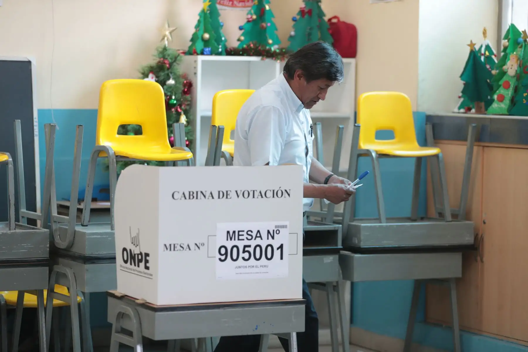 La ley de Organizaciones Políticas  (LOP) exige que las organizaciones políticas obtengan el 10% de votos válidos de los delegados electos para continuar con su participación en el proceso electoral.
Foto: ANDINA/Verónica Calderón Zúñiga