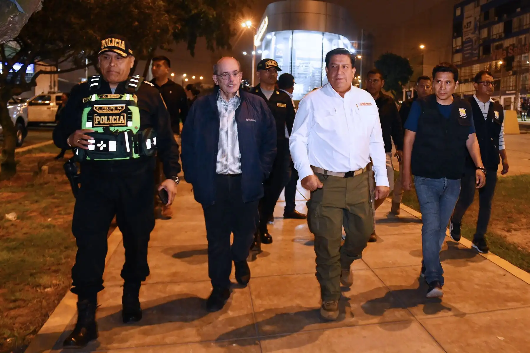 El ministro Tiburcio y el titular de Cancilleria supervisan operativos en VES, SJM y VMT