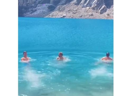 Autoridades ambientales de Áncash expresaron su preocupación ante el comportamiento de algunos turistas que, pese a las prohibiciones vigentes, ingresan a bañarse en las lagunas del Parque Nacional Huascarán, ubicada en la sierra de la región Áncash. ANDINA/Difusión
