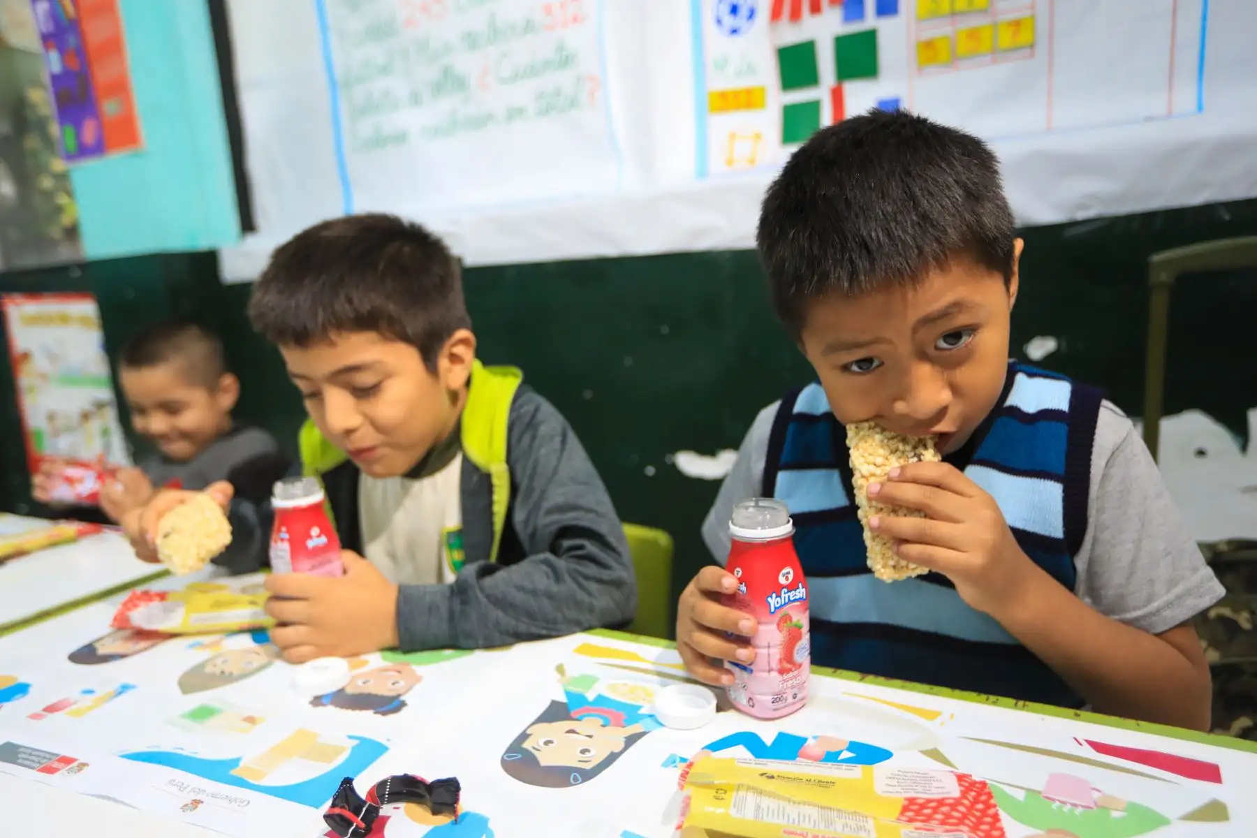 La ministra de Desarrollo e Inclusión Social, Leslie Shica,  llega al colegio I.E. N° 1019 Chavín (primaria) en Breña, para garantizar la correcta y segura prestación del Servicio Alimentario Escolar (SAE).
Foto: ANDINA/Ricardo Cuba