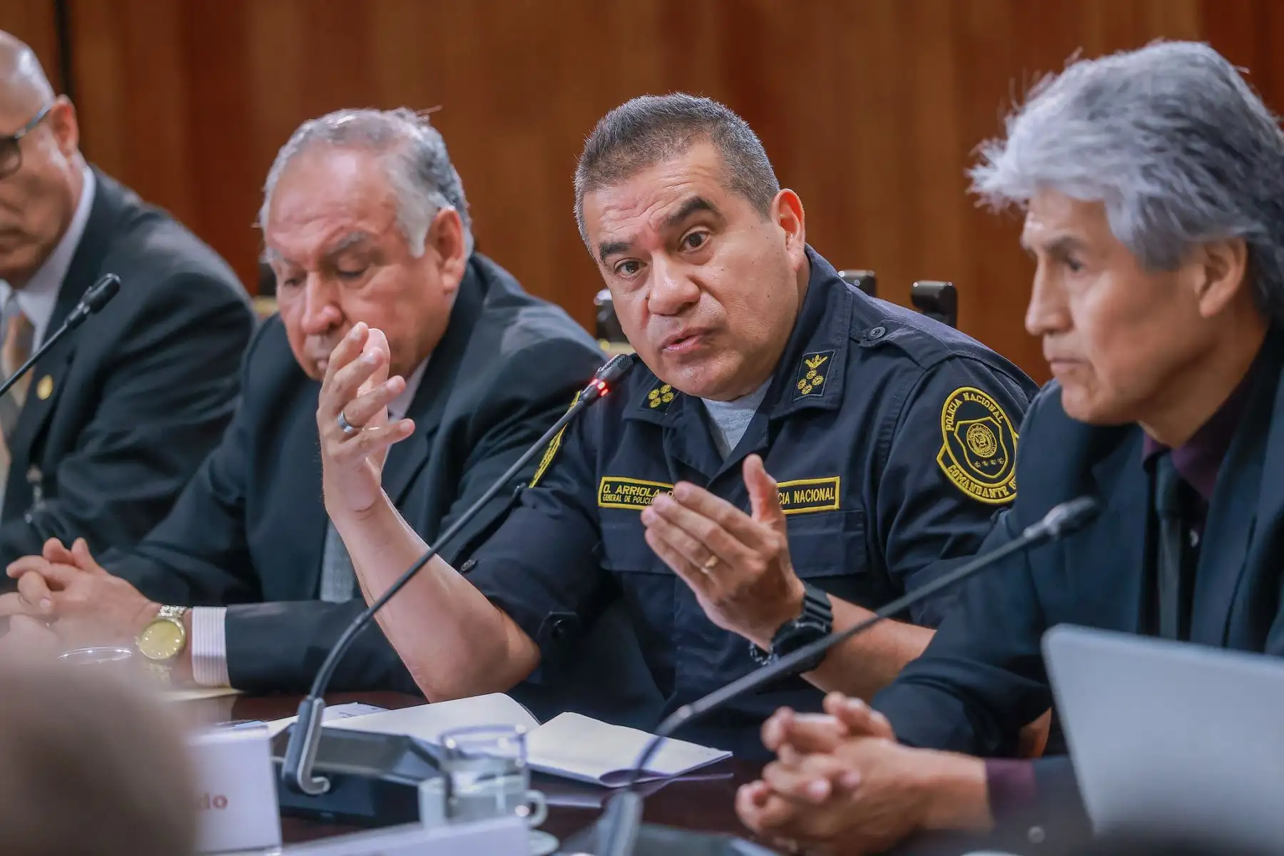Presidente Jerí lidera reunión con delegación del FBI y expertos en seguridad ciudadana.
Foto: ANDINA/Prensa Presidencia