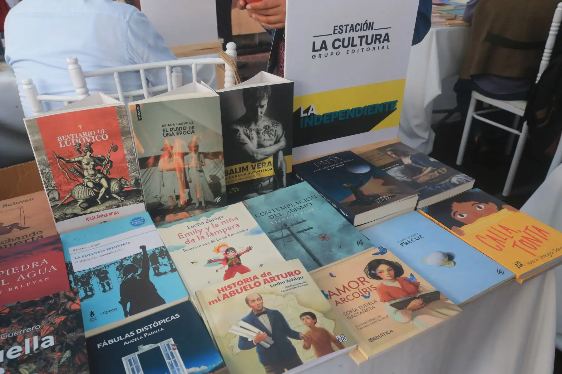 Esta nueva edición reúne a 36 editoriales independientes provenientes de siete regiones del país: Huánuco, Junín, La Libertad, Lambayeque, San Martín, Piura y Lima. Del total, 16 editoriales participantes están dirigidas por mujeres y provienen de cuatro regiones: San Martín, Huánuco, Piura y Lima.
Foto: ANDINA/Héctor Vinces
