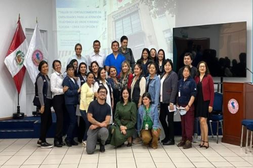 Minsa y OPS fortalecen capacidades del personal de la Línea 113 para la orientación telefónica en personas con riesgo suicida. Foto: ANDINA/Difusión