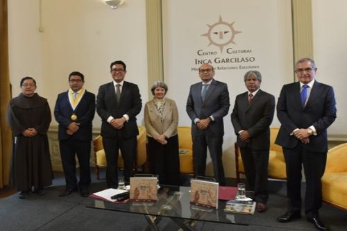 El libro recopila una serie de investigaciones en torno a la historia y el legado del convento franciscano fundado en 1725. Foto: Cancillería