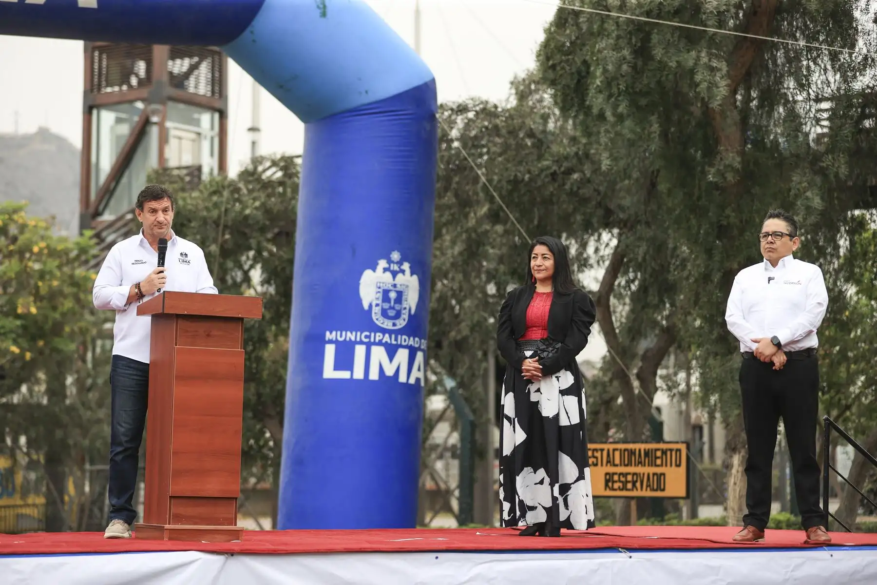 El alcalde de Lima, Renzo Reggiardo Barreto, lidera el inicio de las pruebas del material rodante del Tren Lima–Chosica, mientras la Municipalidad de Lima avanza con el mantenimiento preventivo de 90 coches y 19 locomotoras para mejorar la calidad de vida de miles de ciudadanos con un transporte más rápido, moderno y seguro. Foto: ANDINA/Jhonel Rodríguez Robles