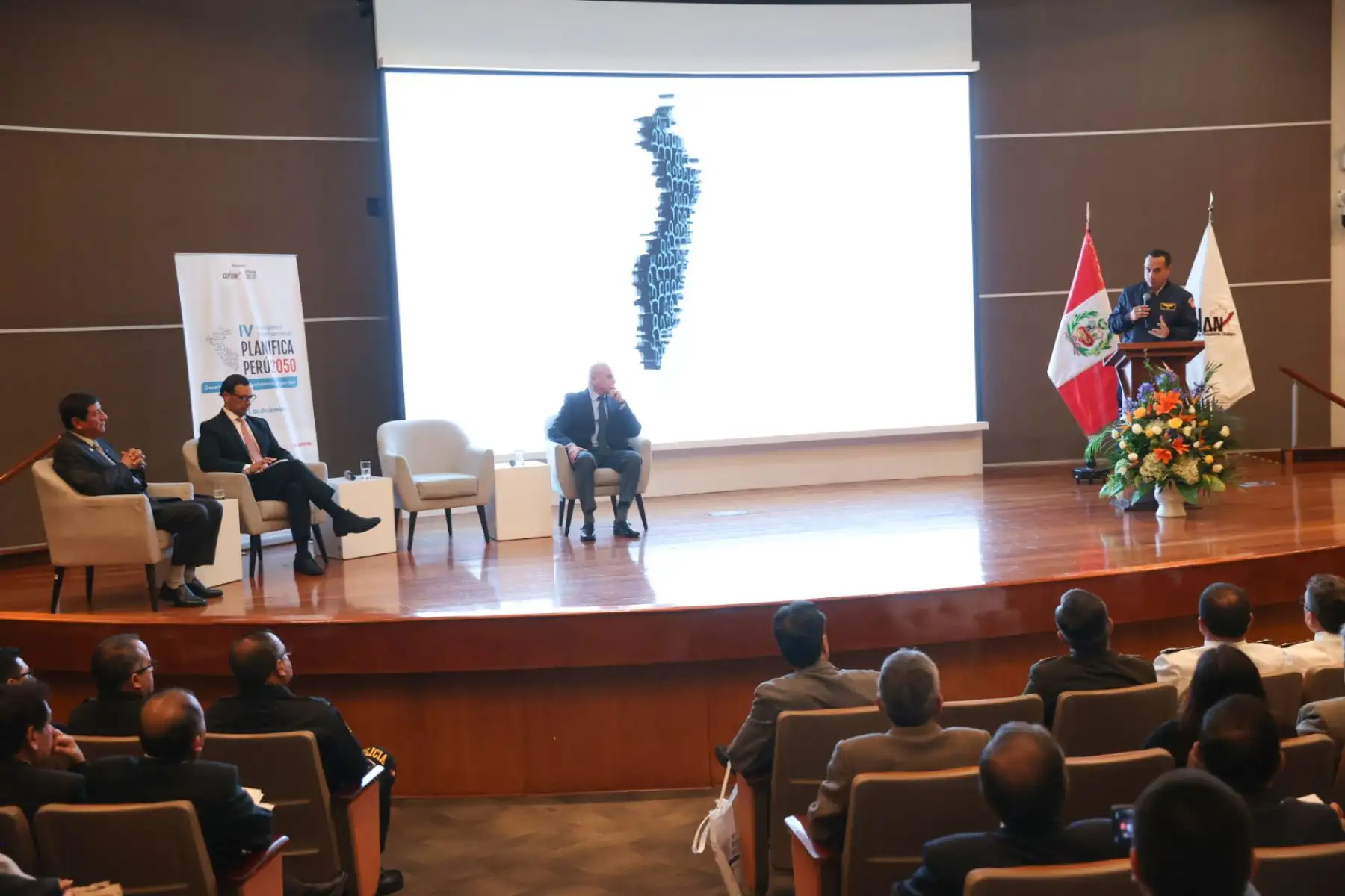 Presidente José Jerí y premier, Ernesto Álvarez participan en el IV Congreso Internacional Planifica Perú 2050 “Desarrollo sostenible, soberanía y seguridad”. Foto: ANDINA/Juan Carlos Guzmán