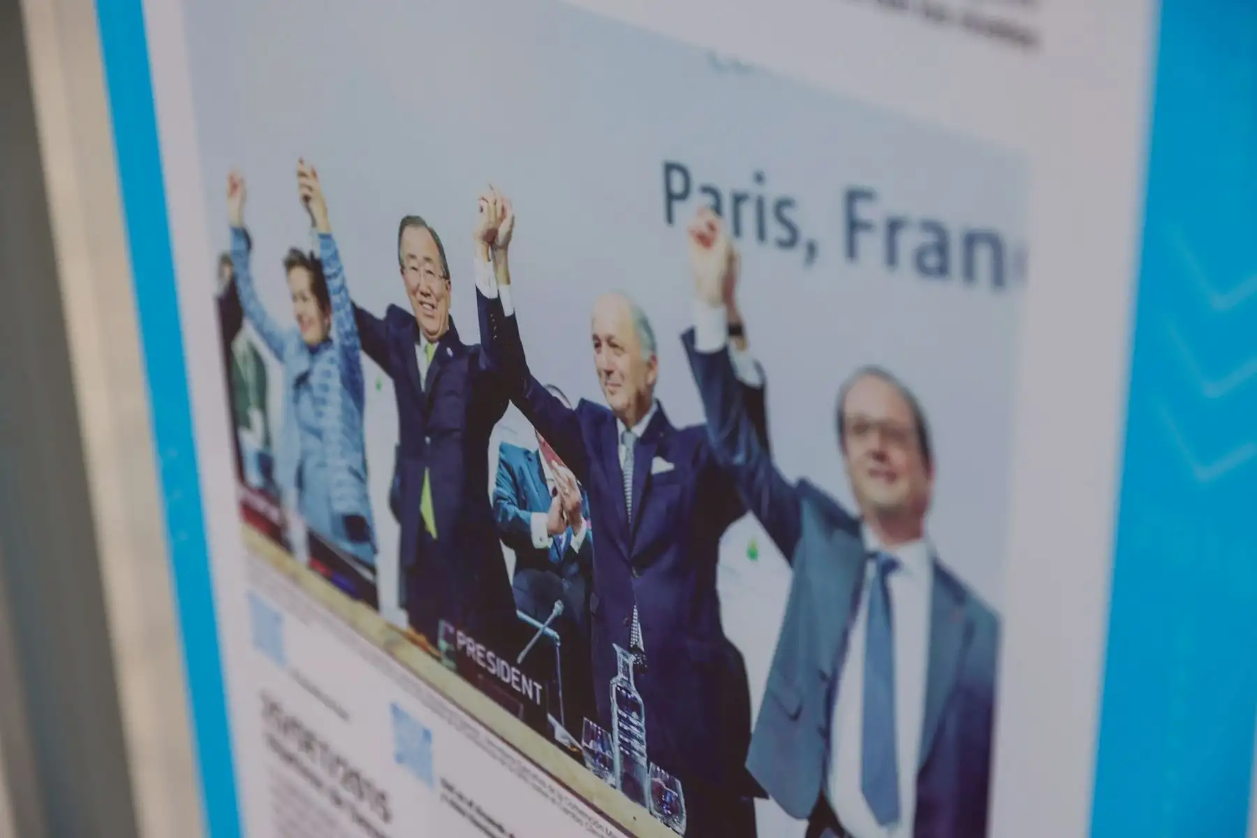 La Organización de las Naciones Unidas (ONU) conmemora ocho décadas de trabajo multilateral con la inauguración de la exposición “80 años de Naciones Unidas: Construyendo juntos un mejor futuro común”, presentada en Lima. Durante el evento, encabezado por la Coordinadora Residente Rossana Dudziak y el embajador suizo Paul Garnier, también se presentó el manual “The UN at Country Level – a practical guide”, que refuerza su labor en el desarrollo sostenible. Foto: ANDINA/Luis Iparraguirre