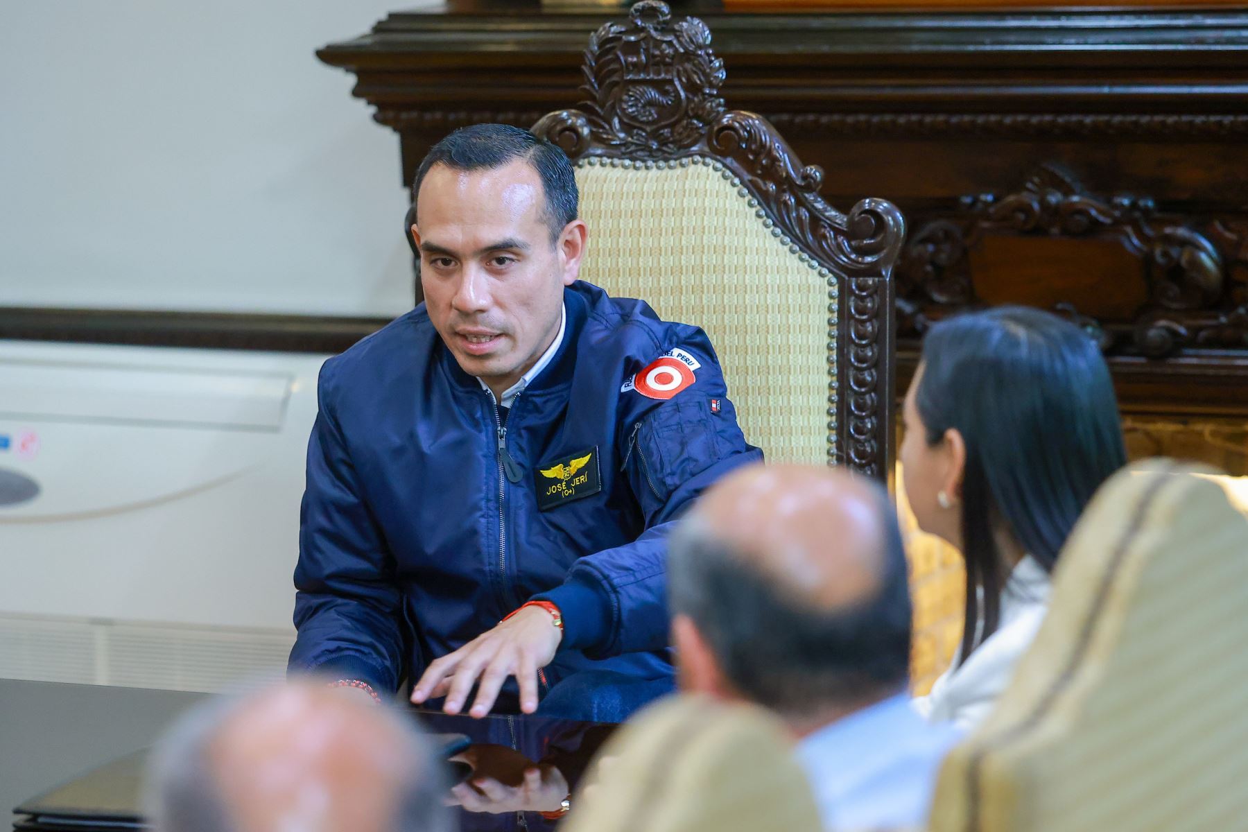 El presidente de la República, José Jerí, sostuvo una reunión con la presidenta del IRTP y altos mandos militares en Palacio de Gobierno, el jueves 11 de diciembre de 2025. Foto: ANDINA/Presidencia