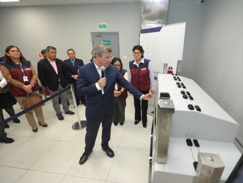 Reniec inaugura centro de alta producción de DNI electrónico 3.0 en Lima Norte