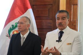 Ministro de Salud, Luis Quiroz, se refirió a la  influenza H3N2. (Foto: ANDINA/ Difusión)