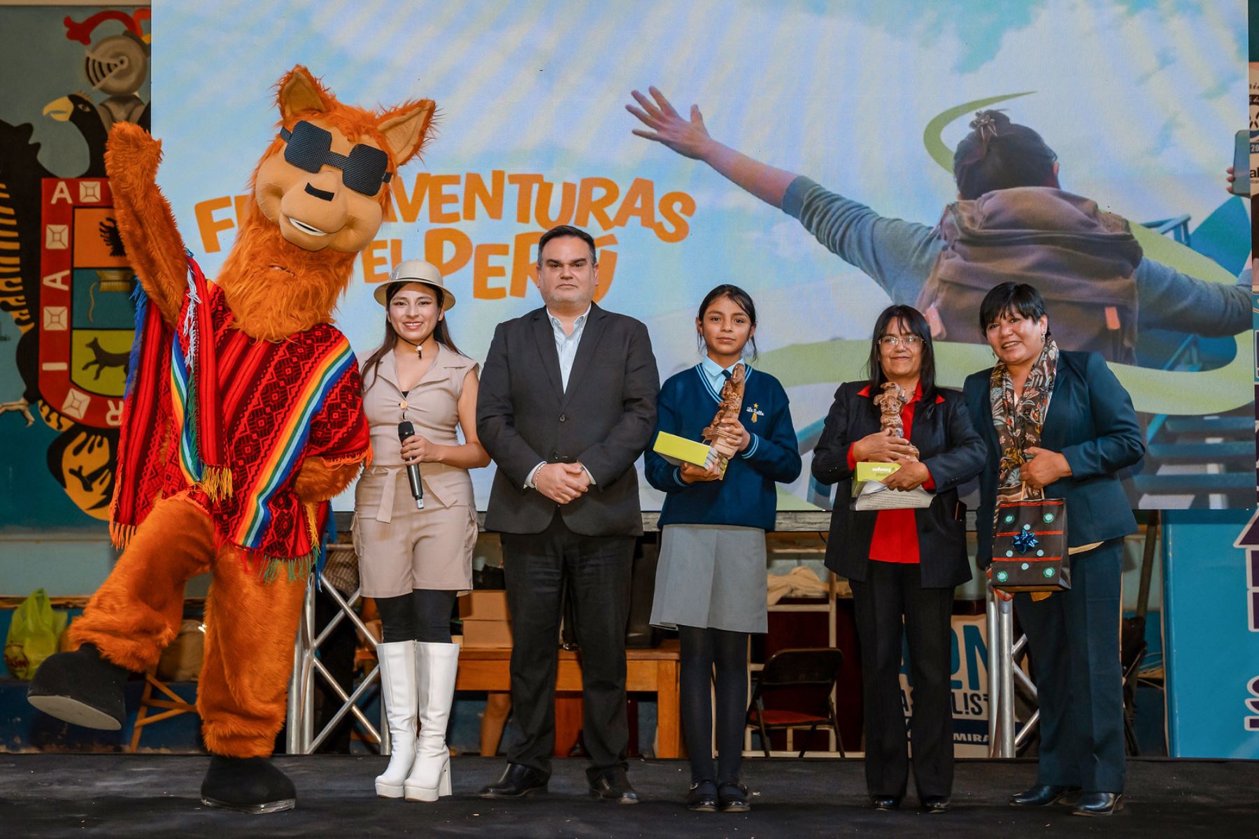 El Ministerio de Comercio Exterior y Turismo (Mincetur) realizó la IV edición del Concurso Nacional de Cuentos y Ensayos “Letras Viajeras”, un certamen dirigido a fomentar la cultura turística en estudiantes del país. En esta edición, Zahara Soria Rueda, de sexto grado, fue reconocida como ganadora en la categoría Cuentos. Foto: Mincetur