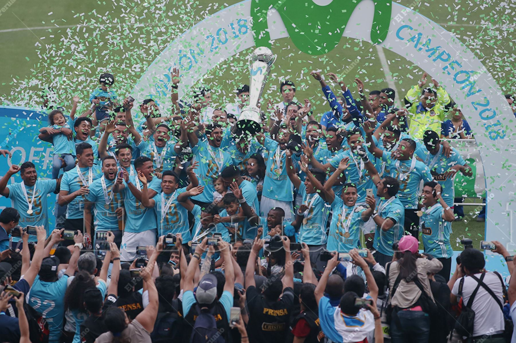 Lima - 16 diciembre 2018 / Cristal venció 3-0 a Alianza Lima en el Estadio Nacional y se proclamó campeón nacional de fútbol.  Foto: Diario El Peruano / Vidal Tarqui