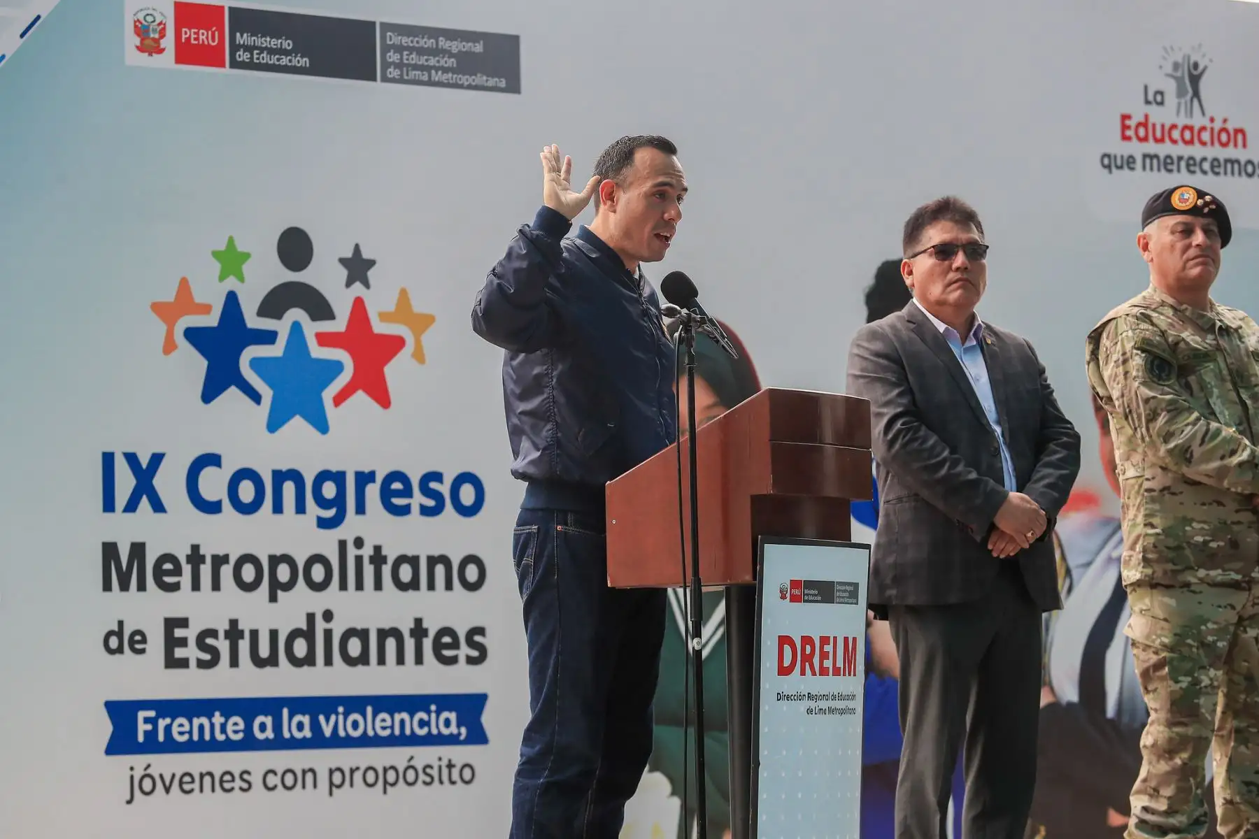 El presidente José Jerí participó en la inauguración del IX Congreso Metropolitano de Estudiantes 2025, donde más de 1000 estudiantes de instituciones públicas son reconocidos como actores centrales en la formación de entornos seguros, democráticos y participativos en el Perú. Foto: Presidencia