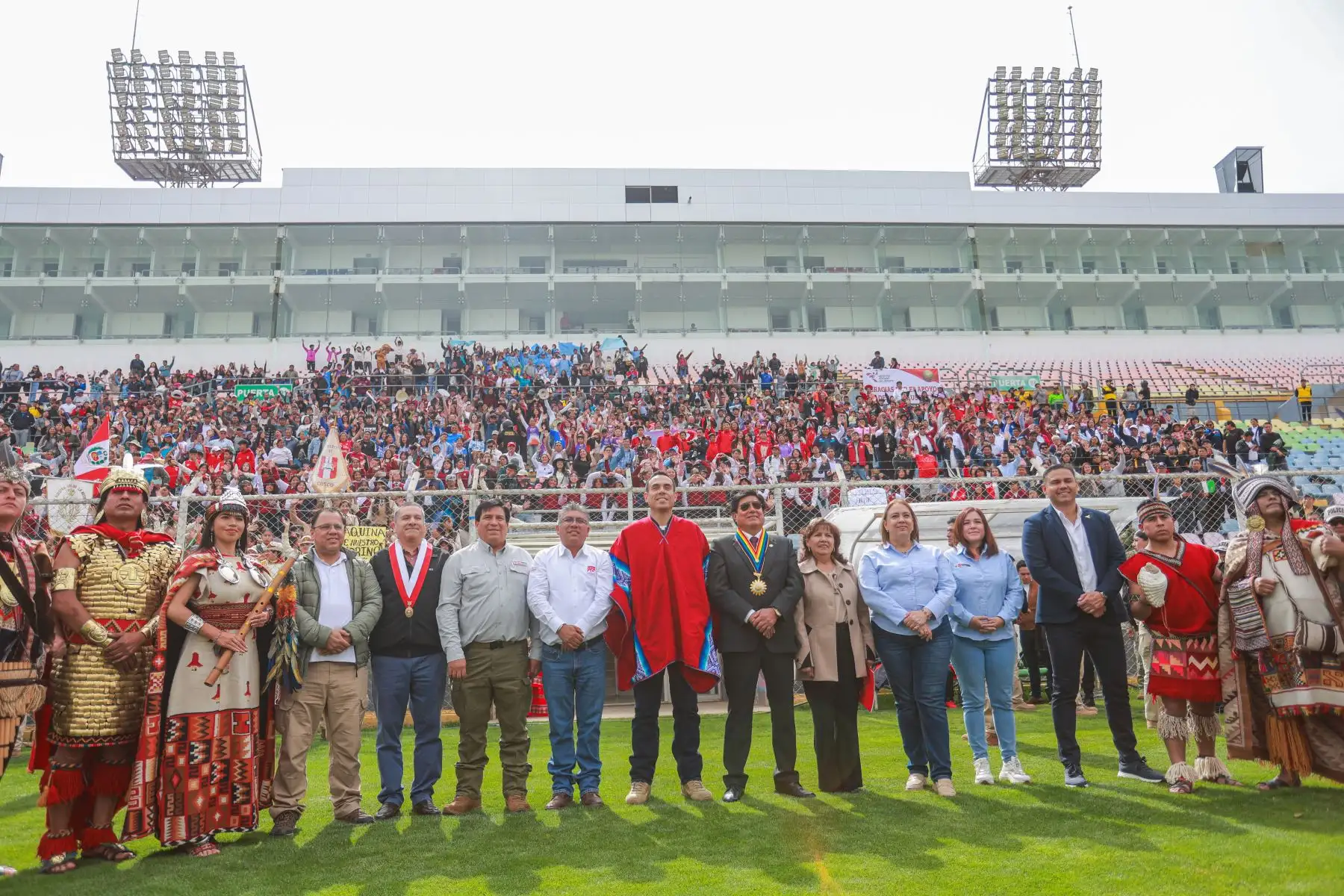 El presidente José Jerí participó en la ceremonia de afectación al uso del Estadio Inca Garcilaso de la Vega. Foto: ANDINA/ Prensa Presidencia