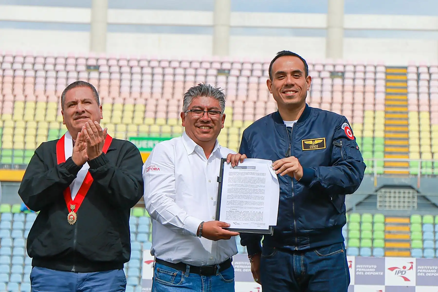 El presidente José Jerí participó en la ceremonia de afectación al uso del Estadio Inca Garcilaso de la Vega. Foto: ANDINA/ Prensa Presidencia