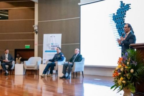 El presidente del Ceplan, Giofani Peirano destaca la importancia de la planificación estratégica en el IV Congreso Internacional Planifica Perú 2050. Foto: Cortesía.