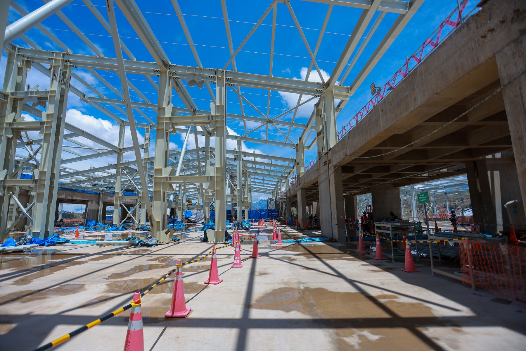 Presidente José Serí supervisó los avances del nuevo Aeropuerto Internacional de Chinchero en Cusco. 
Foto: ANDINA/Prensa Presidencia