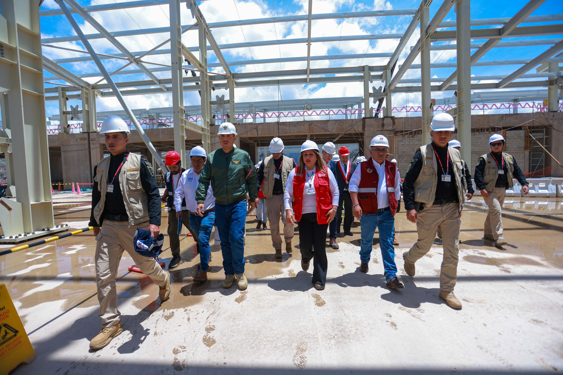 Presidente José Serí supervisó los avances del nuevo Aeropuerto Internacional de Chinchero en Cusco. 
Foto: ANDINA/Prensa Presidencia