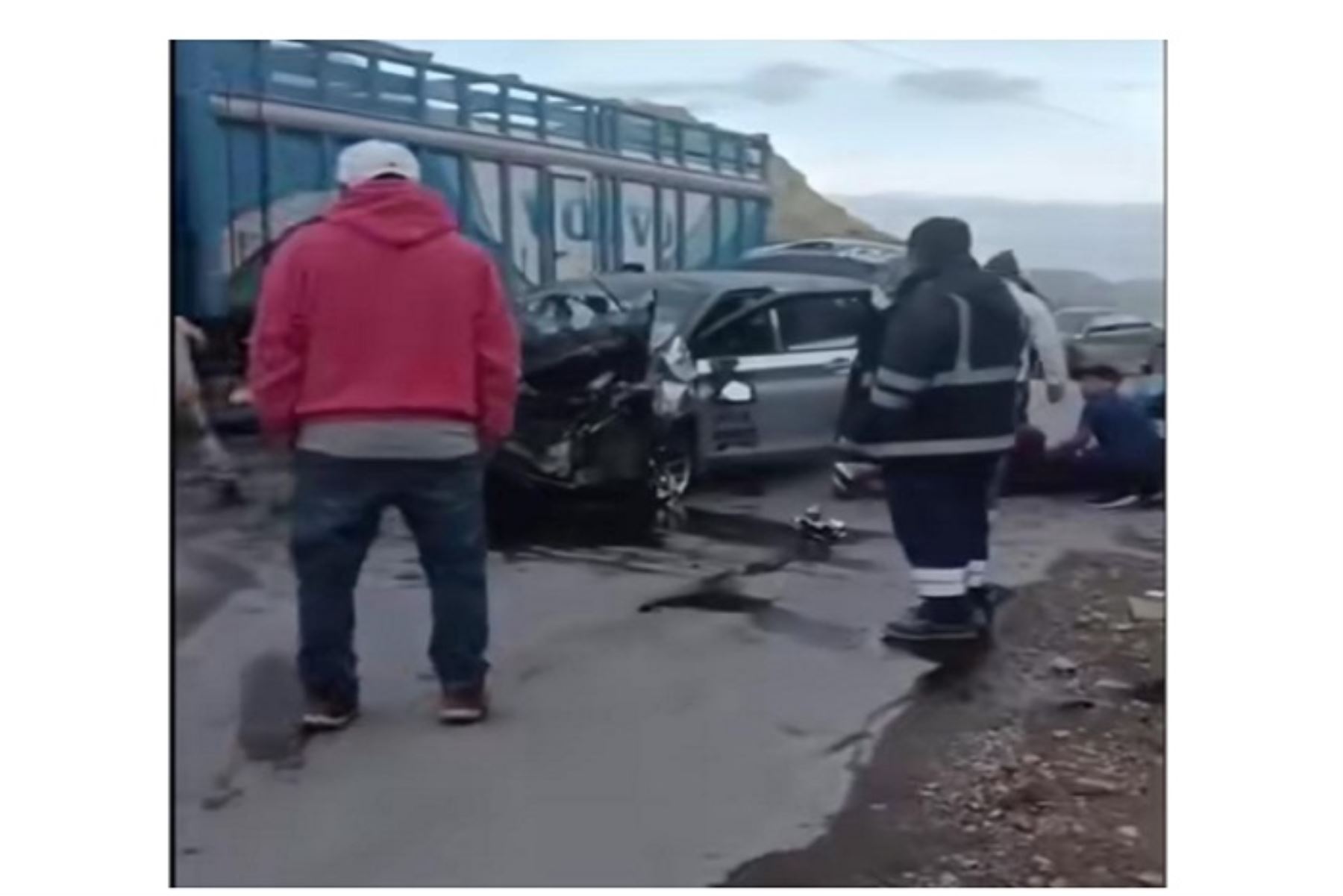 Tragedia en Pasco: Niña de 3 años muere en accidente entre camioneta y tráiler