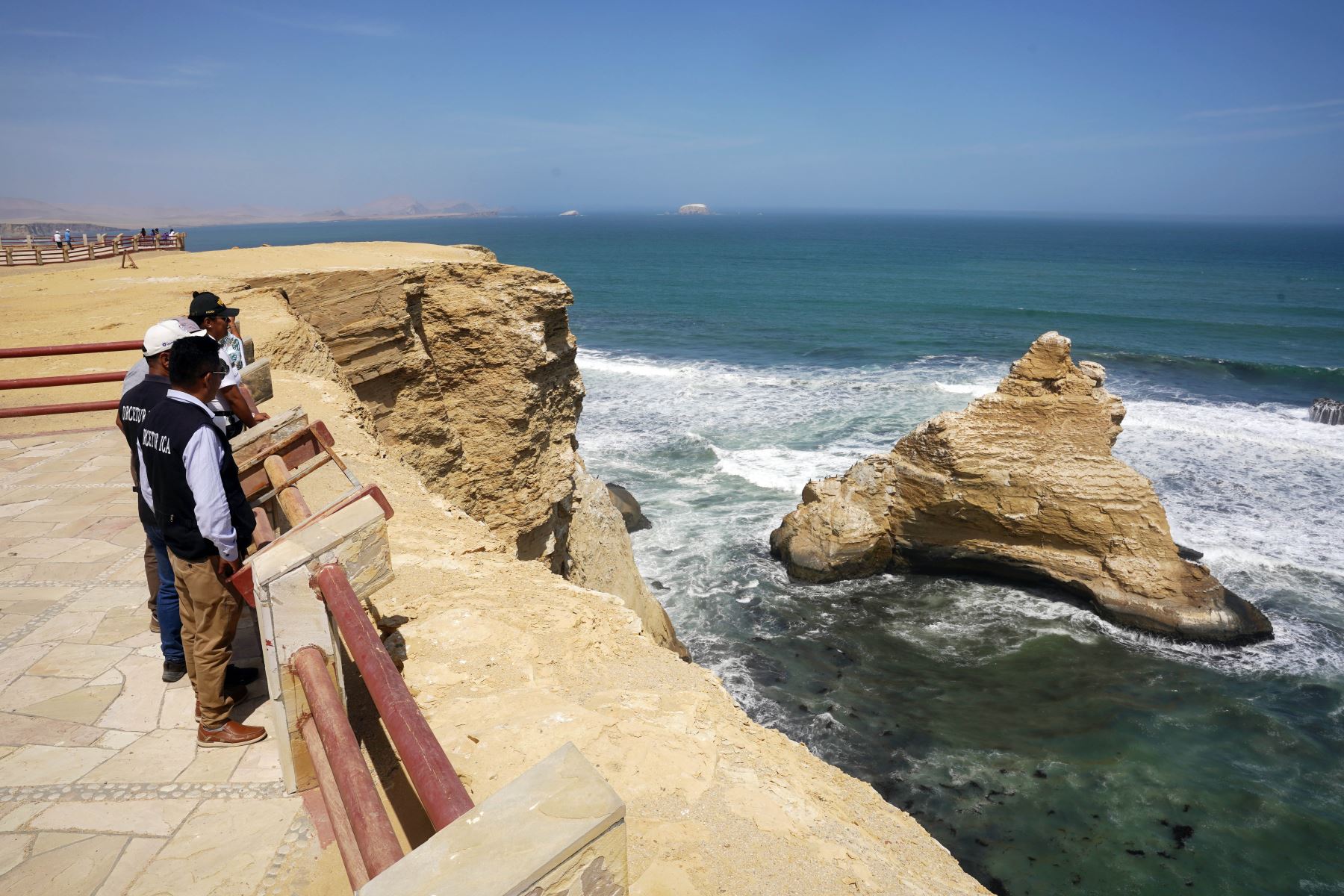 Peru: Paracas National Reserve welcomed over 683,000 tourists through late Nov 2025