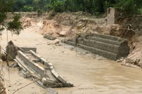 Zona afectada por el desborde del río Piraí en El Torno, departamento de Santa Cruz, Bolivia. Foto: AFP