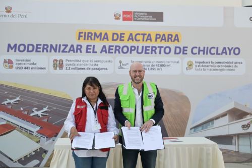 Suscripción del acta de acuerdo entre el MTC y el concesionario Aeropuertos del Perú S.A. (ADP) para modernizar el aeropuerto de Chiclayo. ANDINA/Difusión