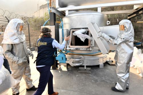 Ministro Tiburcio destaca la incineración de 5.6 toneladas de droga decomisada. Foto: ANDINA/Difusión