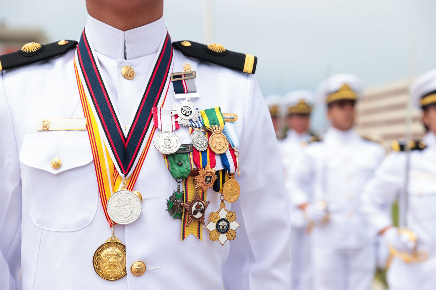 Presidente José Jerí participa en ceremonia de graduación de los nuevos Alféreces de Fragata que se incorporan oficialmente a la Marina de Guerra del Perú.  Foto: ANDINA/Prensa Presidencia